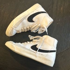 Nike Blazers Mid